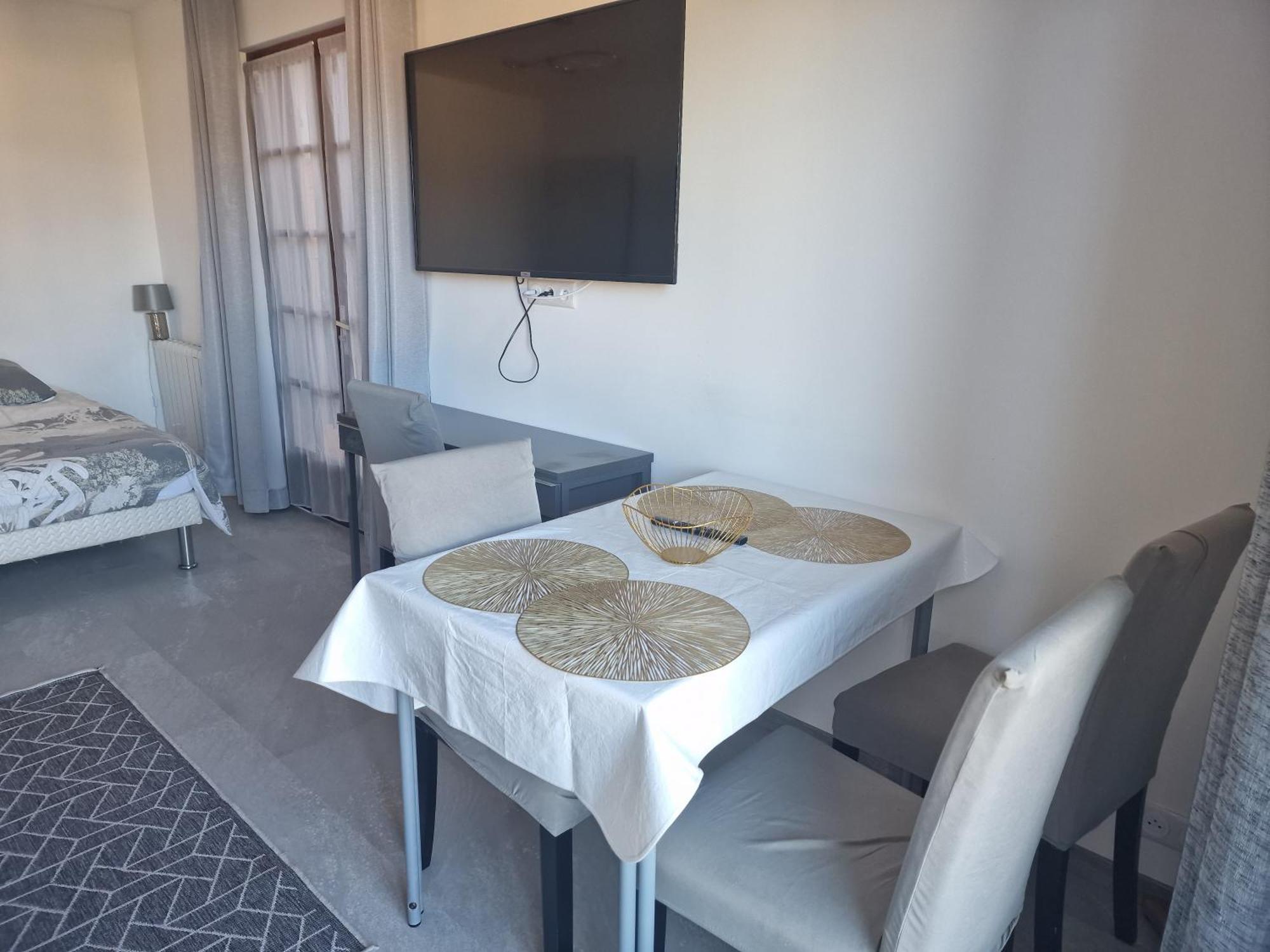 Ravissant Appartement Saint-Raphael Piscine Rum bild